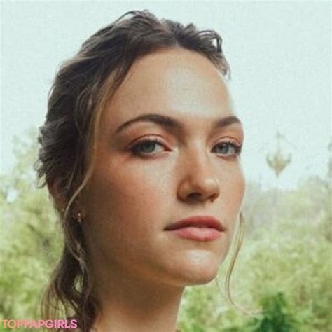 violett beane nude